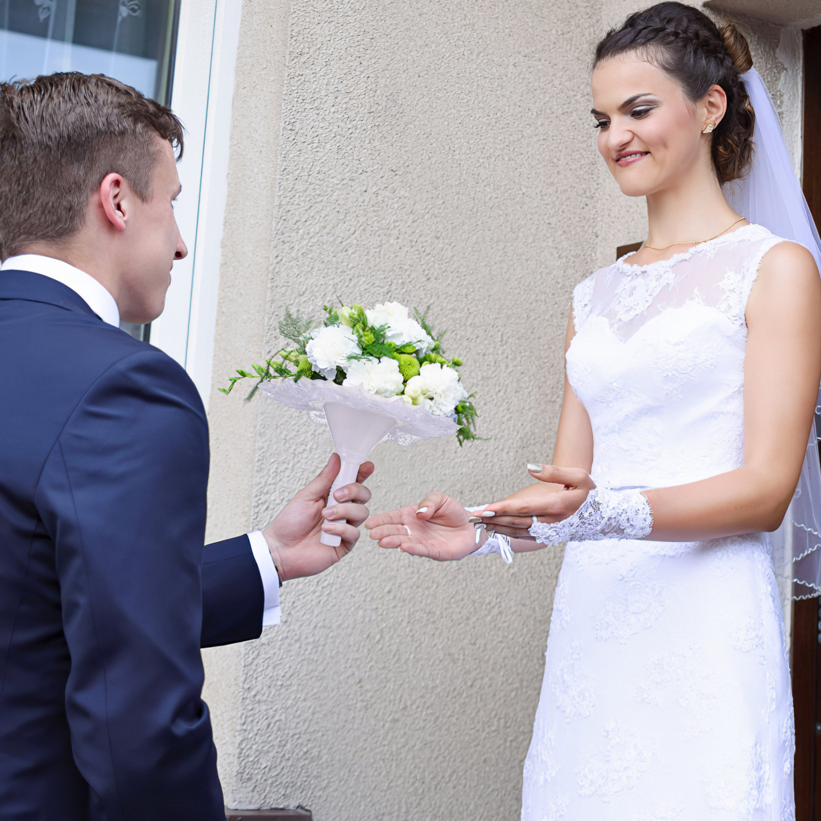 1Set Premium Lace-Trimmed Foam - Bouquet Holder Foam review and price